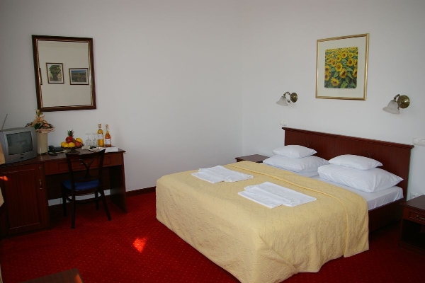 Mádi Kúria*** Hotel és Rendezvényközpont